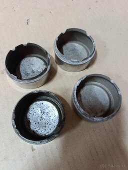 BMW pukličky do kolies - 5