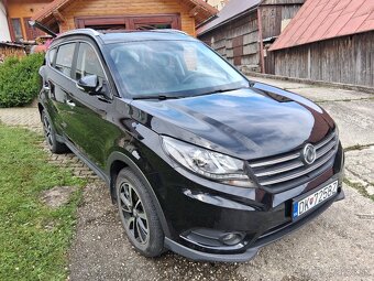 Predám luxusné 7 miestne SUV - 5