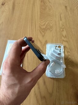 iPhone 13 128 gb Midnight v záruke + príslušenstvo - 5