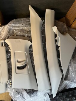 Octavia 3 sedan stropnica + plasty - 5