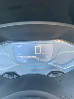 Pcx 125 ročník 2022 Leo Vince - 5