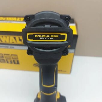 Nový rázový utahovák Dewalt DCF922N - 5