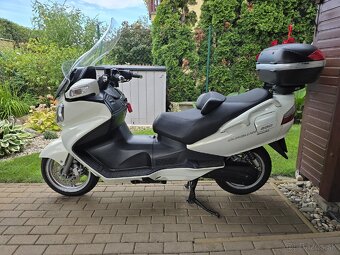 Suzuki Burgman 650 - 5