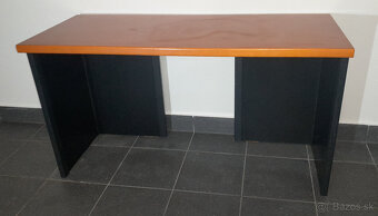 Predám malý pracovný stôl + kancelársky kontajner - 5