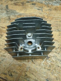 Babetta 210 hlava valca - 5