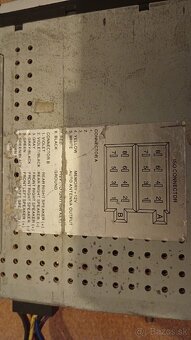 Predám 3autoradia - 5