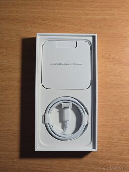 Apple iPhone 14 - 128GB - 5