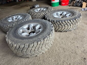 31x10,5 R15 Mitsubishi Pajero - 5