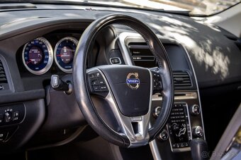 Volvo XC60 R-Design AWD - 5