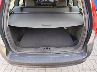 Volvo v50 - 5