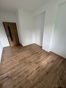 Iba u nás ponúkame útulnú slnečnú garsónku v BB - 5