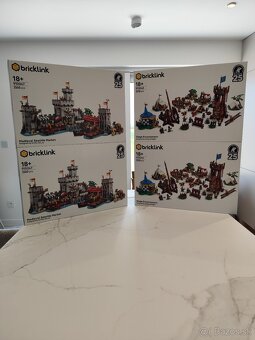Lego Medieval Seaside Market a Siege Encampment - 5