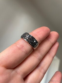 Obrucka cierne diamanty - 5