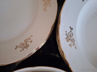 Obedová porcelánová súprava-ČESKOSLOVENSKO - 5