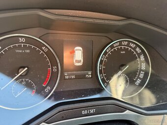 Škoda Superb combi 2,0 TDI 150k - 5