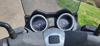 Yamaha xmax 250 - 5