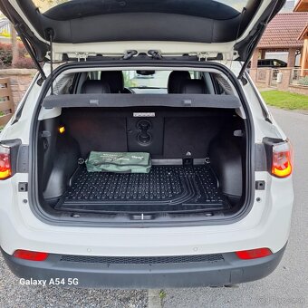 Jeep Compass1,4 multiair, limited, benzín, manual - 5