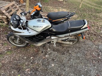 Suzuki gsx 750F na opravu alebo diely - 5