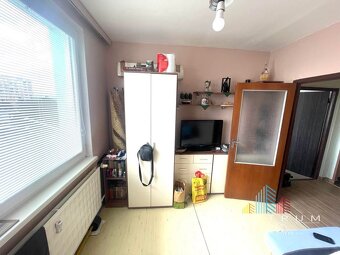 Exkluzívne na predaj pekný 2,5 izbový byt v Bánovciach n/B- - 5