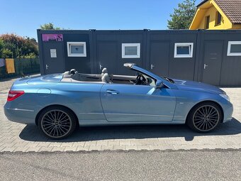 Mercedes E 250 CGI cabrio - 5