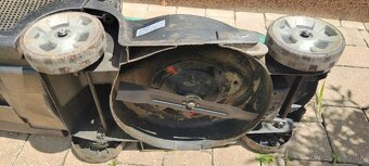 Predam akumulatorovu kosacku Bosch city mower 18 - 5