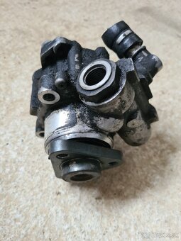 Servočerpadlo 3.0 tdi, 2.5 tdi, 2.0 tdi, 1.6 tdi, 176 kW - 5