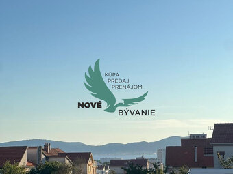 Na predaj: Moderný 3-izbový apartmán s vlastnou záhradou v Z - 5