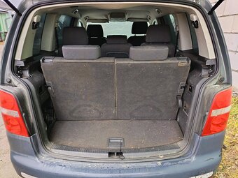 Predam diely z Touran 2,0 tdi 103kw.r.v.2003 - 5