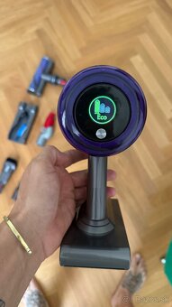 Cyklónový vysávač Dyson V11 Total clean - 5