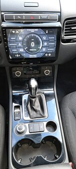 VW Touareg 3.0 TDI V6 – rok 2015, čierny elegán - 5