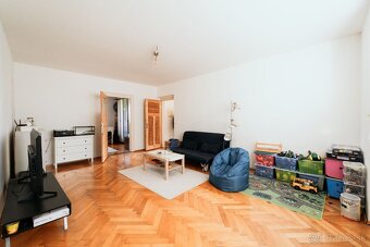 BYTOVÝ DOM - Topoľčany, Tovarnícka ul. - 5