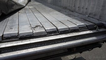 KNAPEN KT01 - Posuvná podlaha 87 m3 - 5