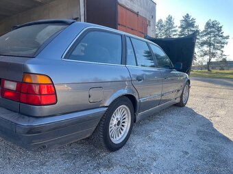 Predám BMW e34 touring - 5