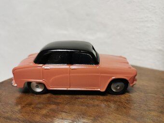 Corgi toys Austin Cambridge - 5
