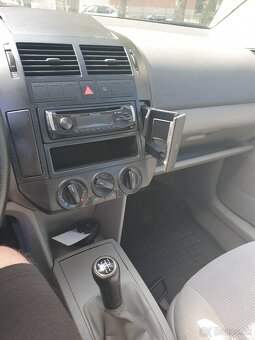 Predám volkswagen polo 1.4 benzin 2001 - 5