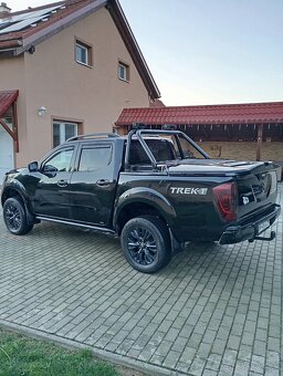 Nissan Navara TREK1 - 5