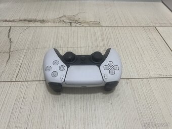 PlayStation 5 s mechanikou – top stav - 5