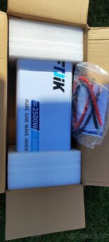 Menič napätia 12v na 230v (max5000W) - 5