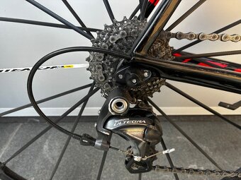 Predám karbónový cestný bicykel Scott - 5