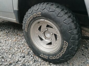 235/75R15 - 5