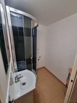 Investičný 1-izbový byt s loggiou - Terasa, Košice - 5