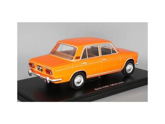 VAZ 2103 /LADA 1500/ /orange/ + MOSKVIČ 408 /green/ , 1:24 - 5