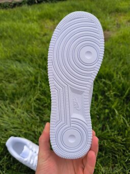 Nike Air Force 1 Triple White 38.5 - 5