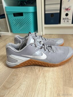 Tenisky Nike metcon 4 - 5