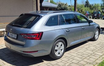 Skoda Superb Kombi 2.0tdi - 5