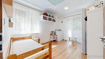NA PREDAJ Slnečný 3-izbový byt s terasou - Kaplna - 5