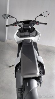 BMW CE 04 - 5