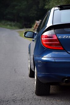 Mercedes C - 5