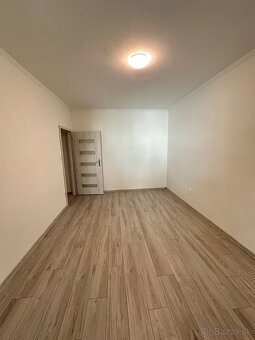 2 izbovy tehloby byt na 1.poschodi v Dun.Strede - 5