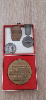 Medaila Plaketa pancierovy vlak 30 SNP.Zvolen. - 5